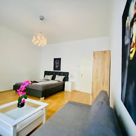 Family Apartment Th8 8 Vienna Esterno foto