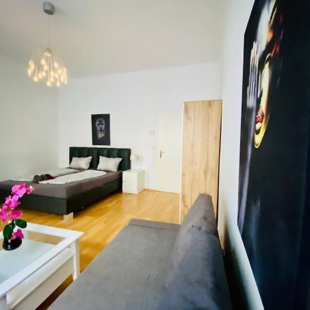 Family Apartment Th8 8 Vienna Esterno foto