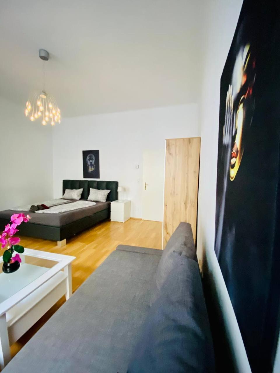 Family Apartment Th8 8 Vienna Esterno foto
