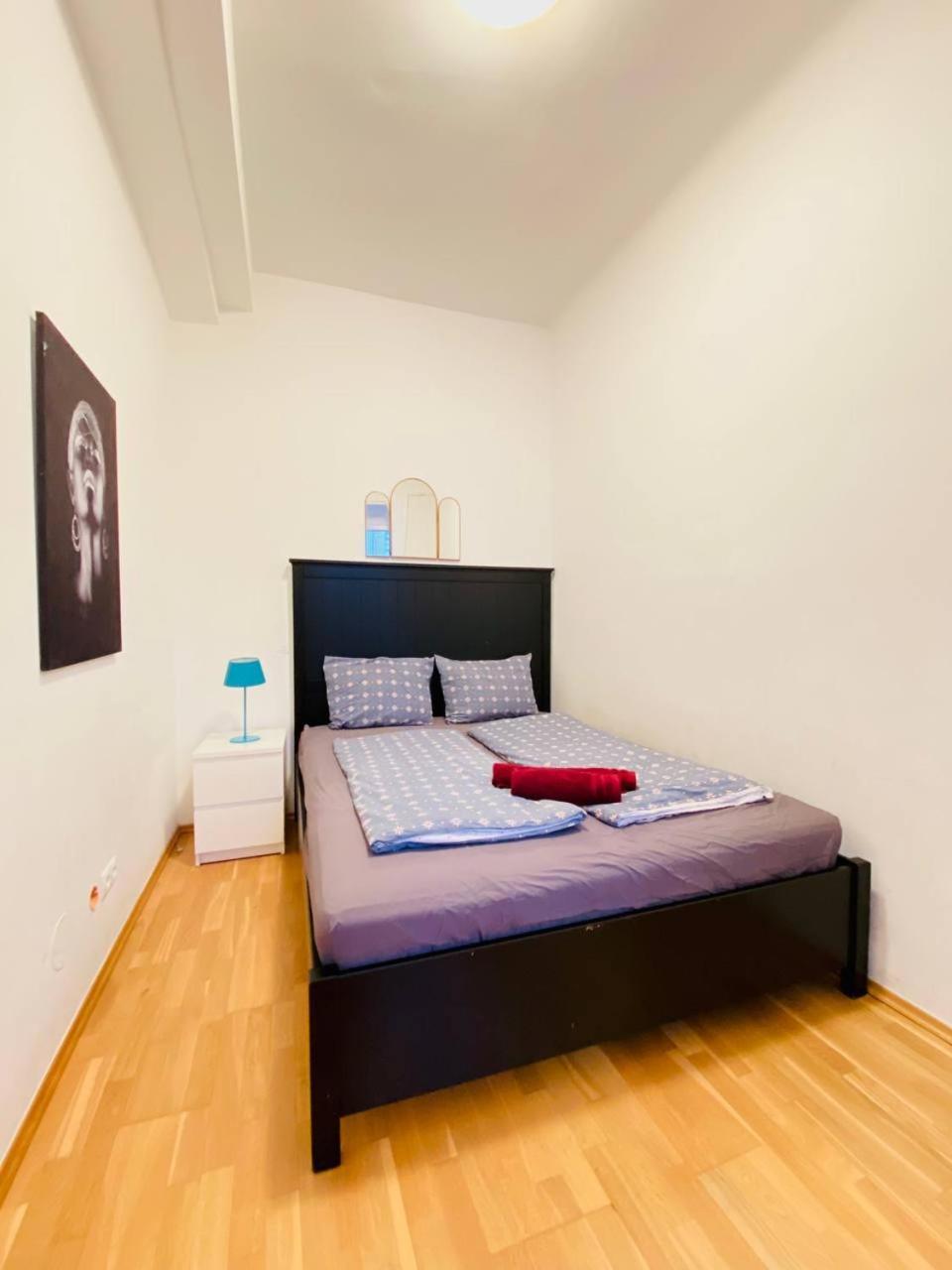 Family Apartment Th8 8 Vienna Esterno foto