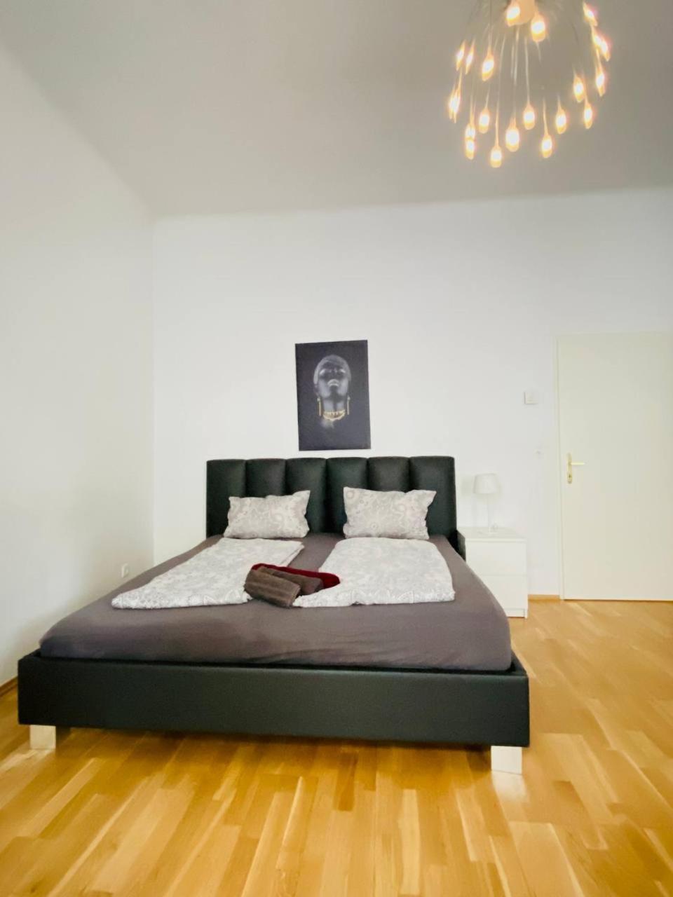 Family Apartment Th8 8 Vienna Esterno foto