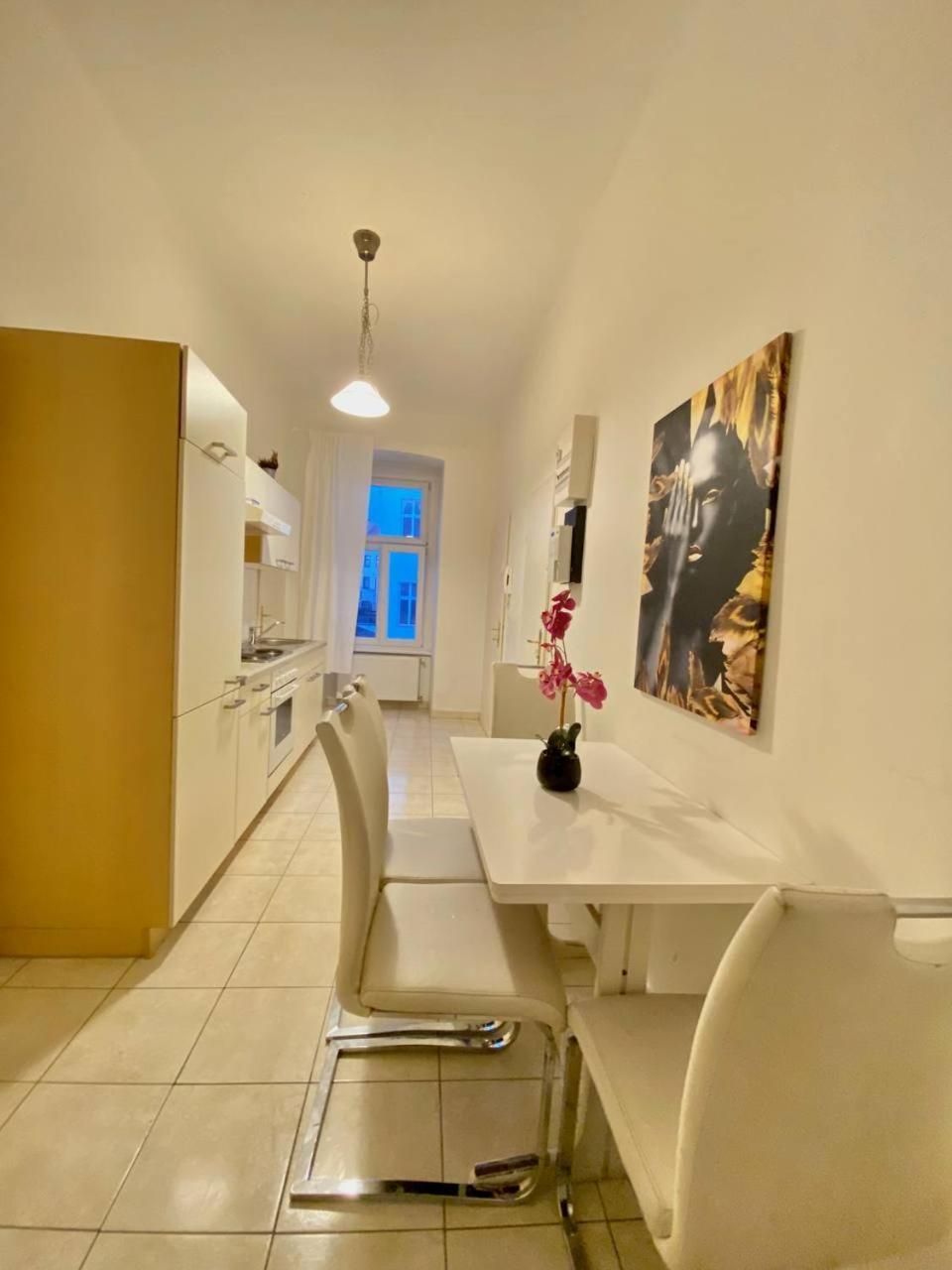Family Apartment Th8 8 Vienna Esterno foto
