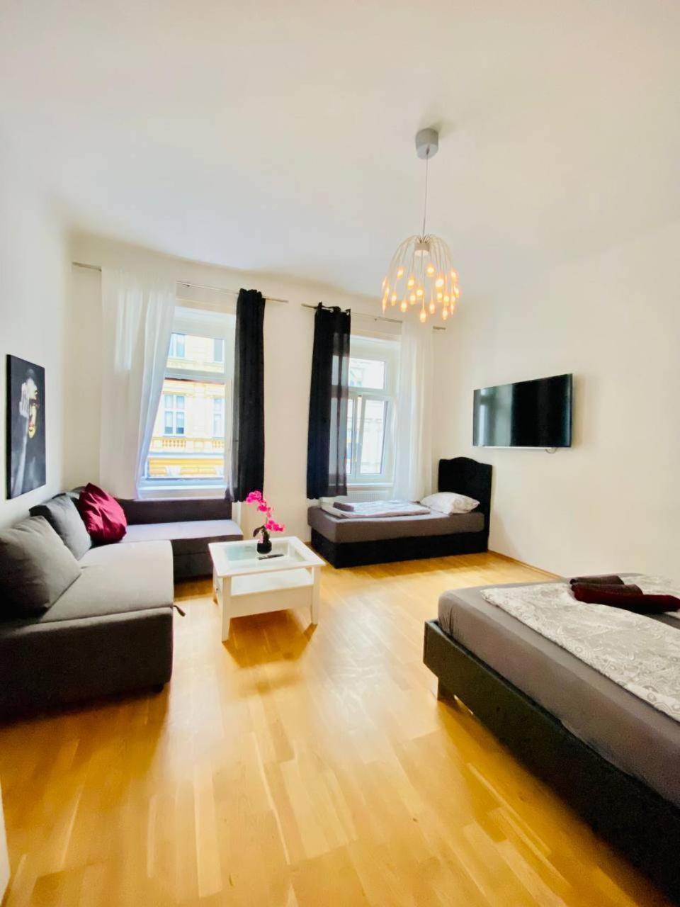 Family Apartment Th8 8 Vienna Esterno foto