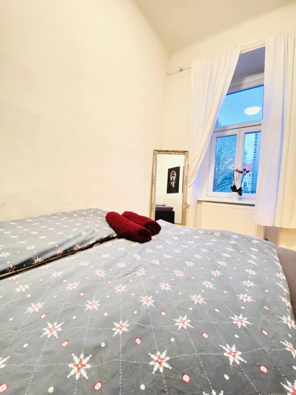 Family Apartment Th8 8 Vienna Esterno foto