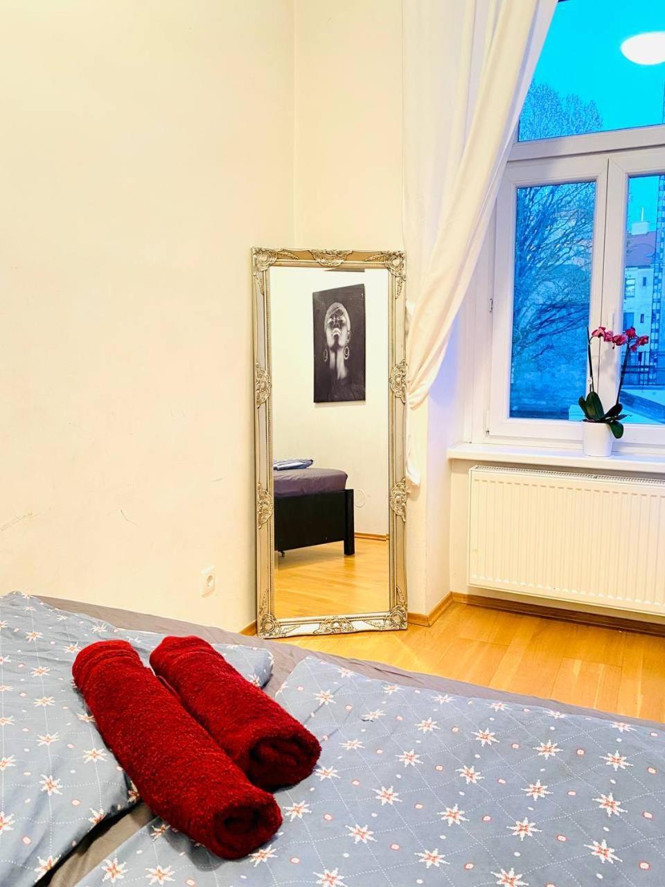 Family Apartment Th8 8 Vienna Esterno foto